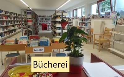 Bücherei mit Untertitel