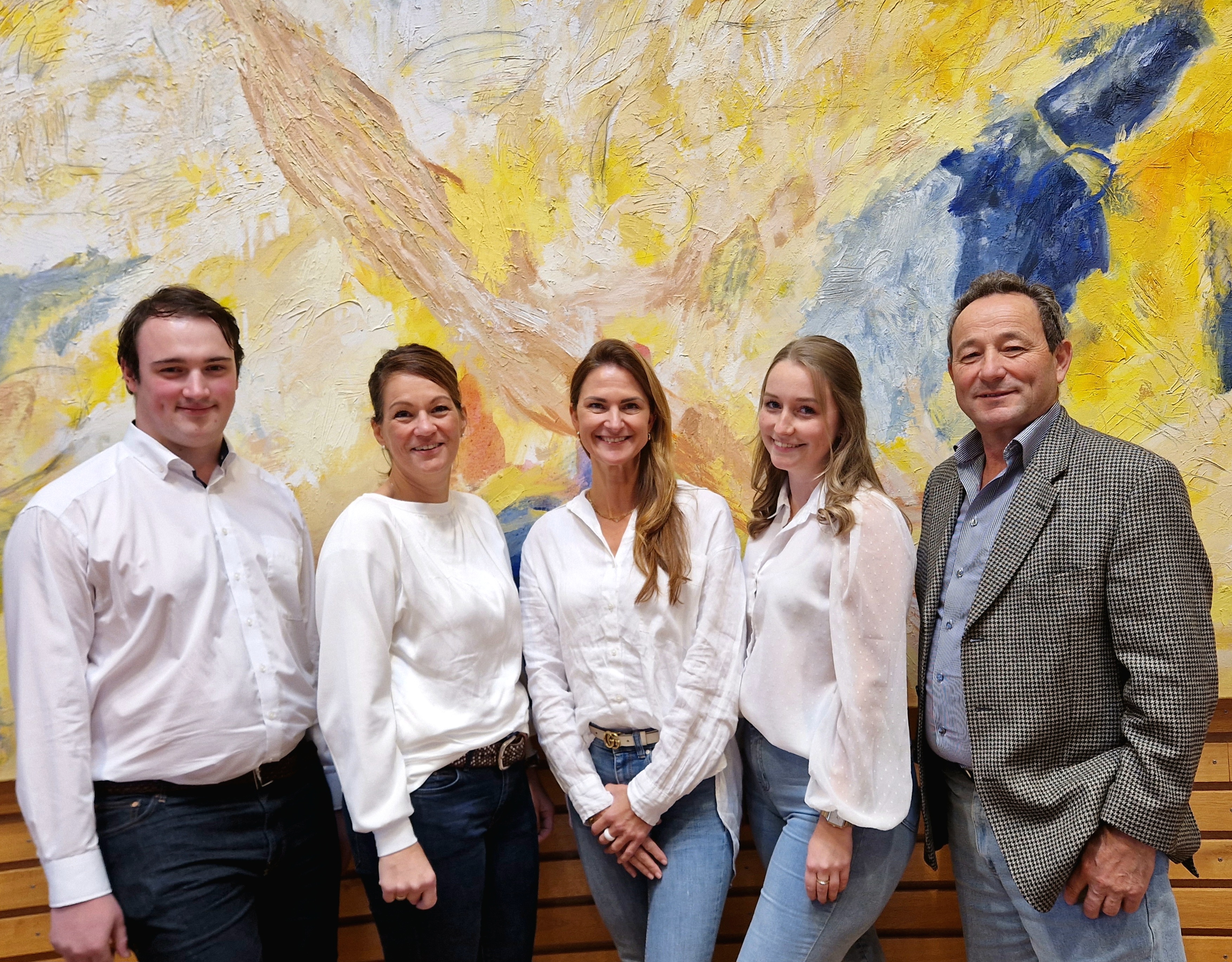 von l. nach r. Fabian Wedler, Astrid Pohl, Andrea Seethaler, Melanie Rost, Nihat Ahmetaj Leider haben wir keinen Alternativtext zu diesem Bild, aber wir arbeiten daran.